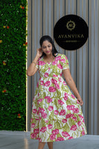 Cotton midi dress with puff sleeves
